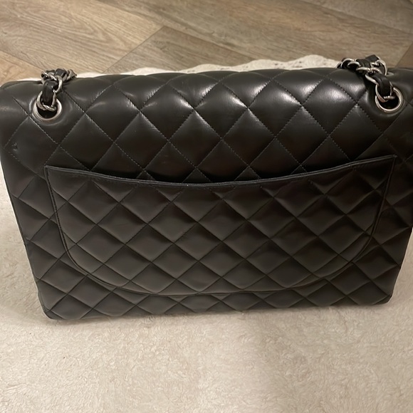 CHANEL Classic Double Flap Bag Quilted Lambskin Maxi - Picture 2 of 8